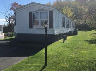 705 Hopemont Dr, Creekside, PA 15701