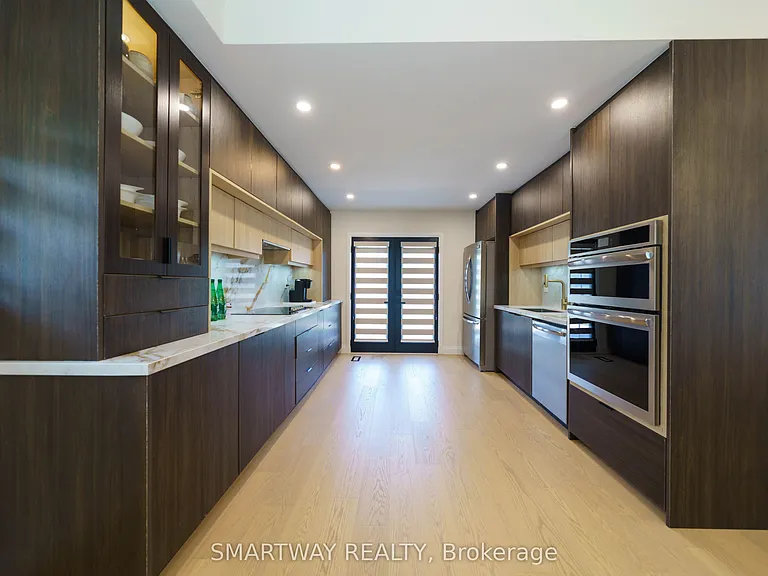 107 Campbell Cres — Photo 20