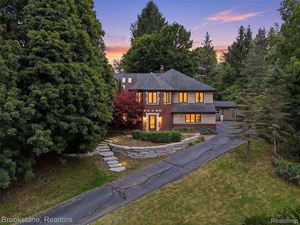 1st image of 3351 Proctor Ln
