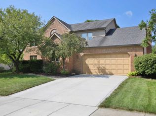 6879 Linbrook Blvd, Columbus, OH 43235