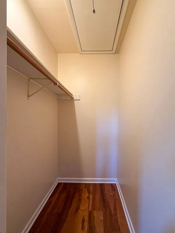 3 bed, 1.5 bath, 1130 sqft, $2,700 — Photo 4