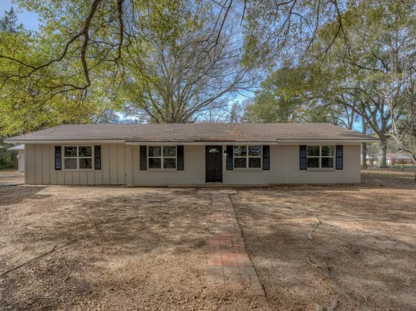 353 Oak St, Coushatta, LA 71019