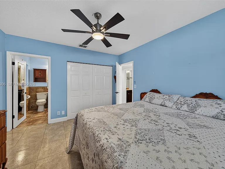 211 S 57th Way — Photo 18