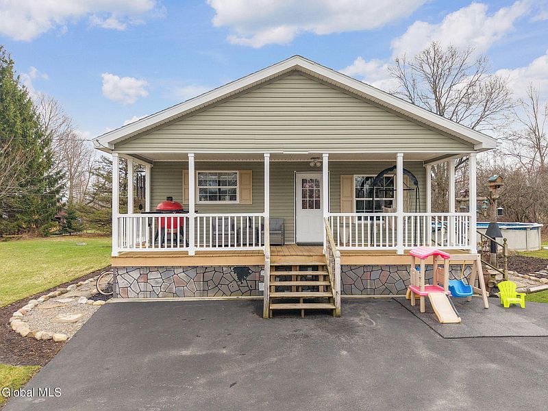 3rd image of 507 Oldick Road