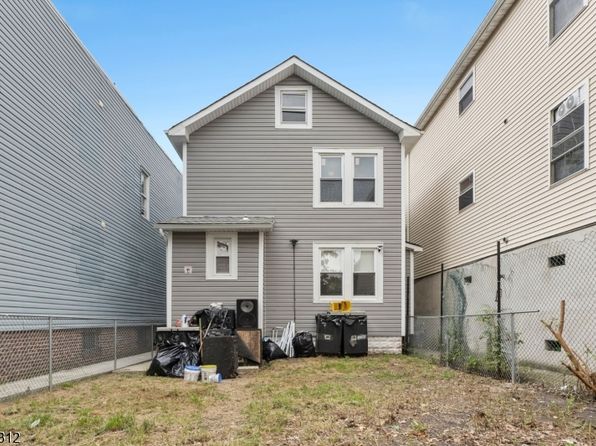 21 Edwin Pl, Newark City, NJ 07112