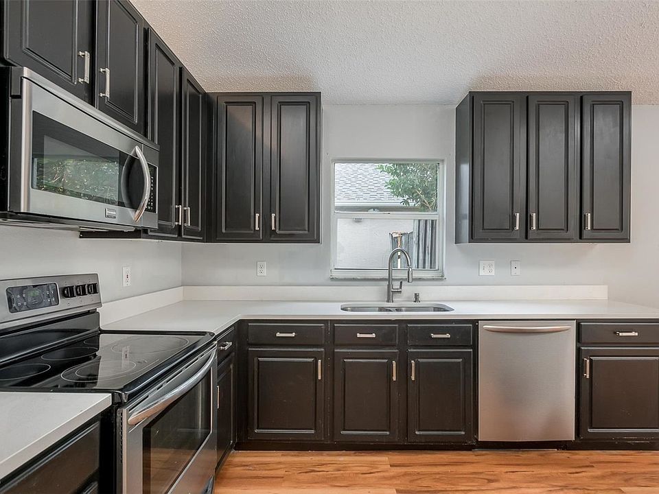 1st image of 11711R Carrollwood Cove Dr
