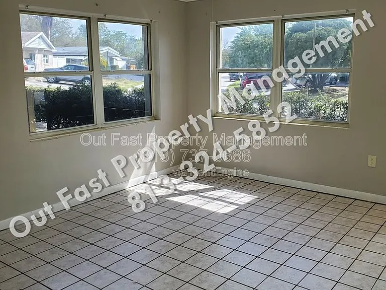 4811 Drift Tide Dr — Photo 3