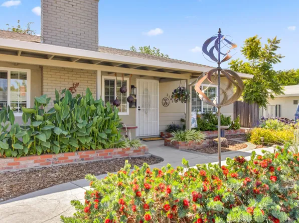 2248 Shaw St, Sacramento, CA 95821