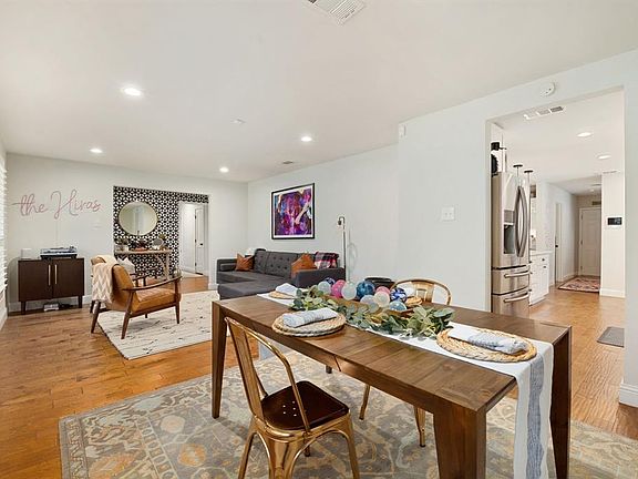 3rd image of 8647 Langdale Cir