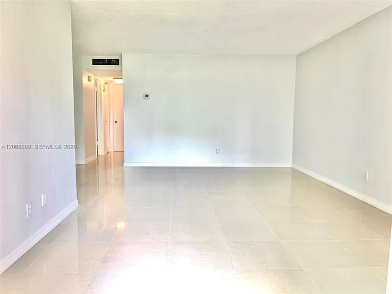 2491 SW 82nd Ave #106 — Photo 5
