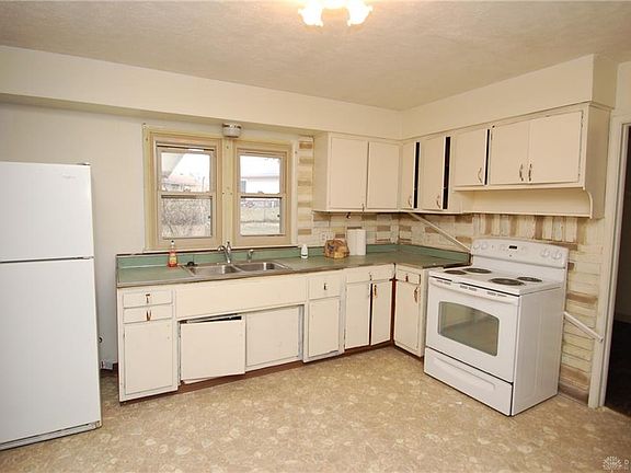 5th image of 5190 Bayside Dr