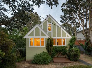 1959 Hampshire Rd, Oak Bay, BC V8R 5T9