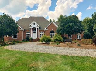 687 Riverview Rd, Advance, NC 27006