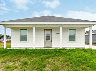 2529 Pineneedle St, Thibodaux, LA 70301
