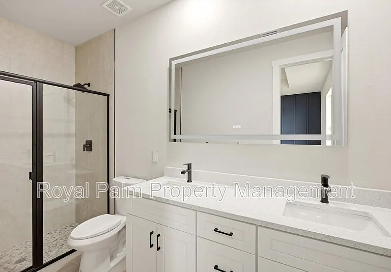 2616 NW 9th Ave — Photo 22