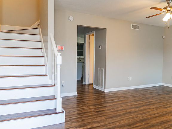 4th image of 8300 Oakhaven Rd