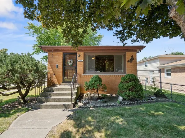 14056 S Manistee Ave, Burnham, IL 60633