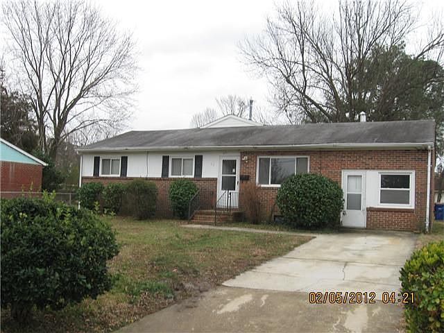 1st image of 11 Crutchfield Dr