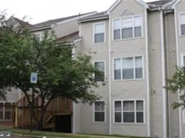 6 Fallen Tree Ct #6D, Halethorpe, MD 21227