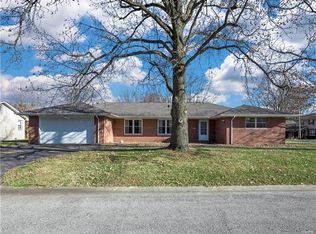 32 Debra Dr, Fairview Heights, IL 62208