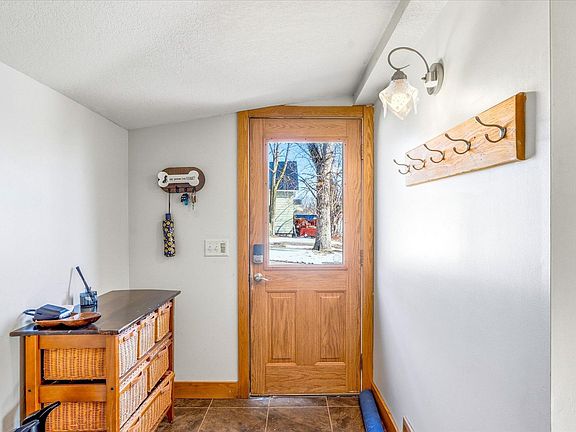 5th image of 1090 7th Ave