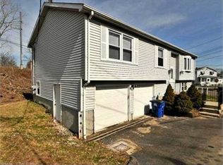 61 Hemingway St, New Haven, CT 06513