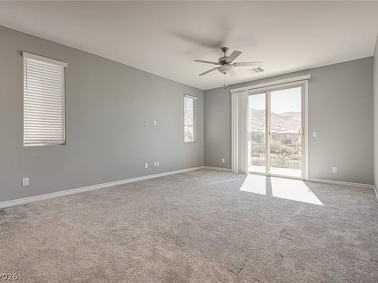 12321 Silvana St — Photo 23