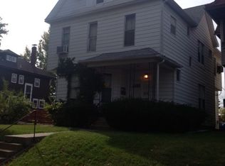 913 S 8th St APT 1, Springfield, IL 62703