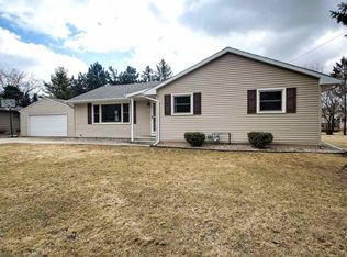 895 Bengal Rd, Neenah, WI 54956