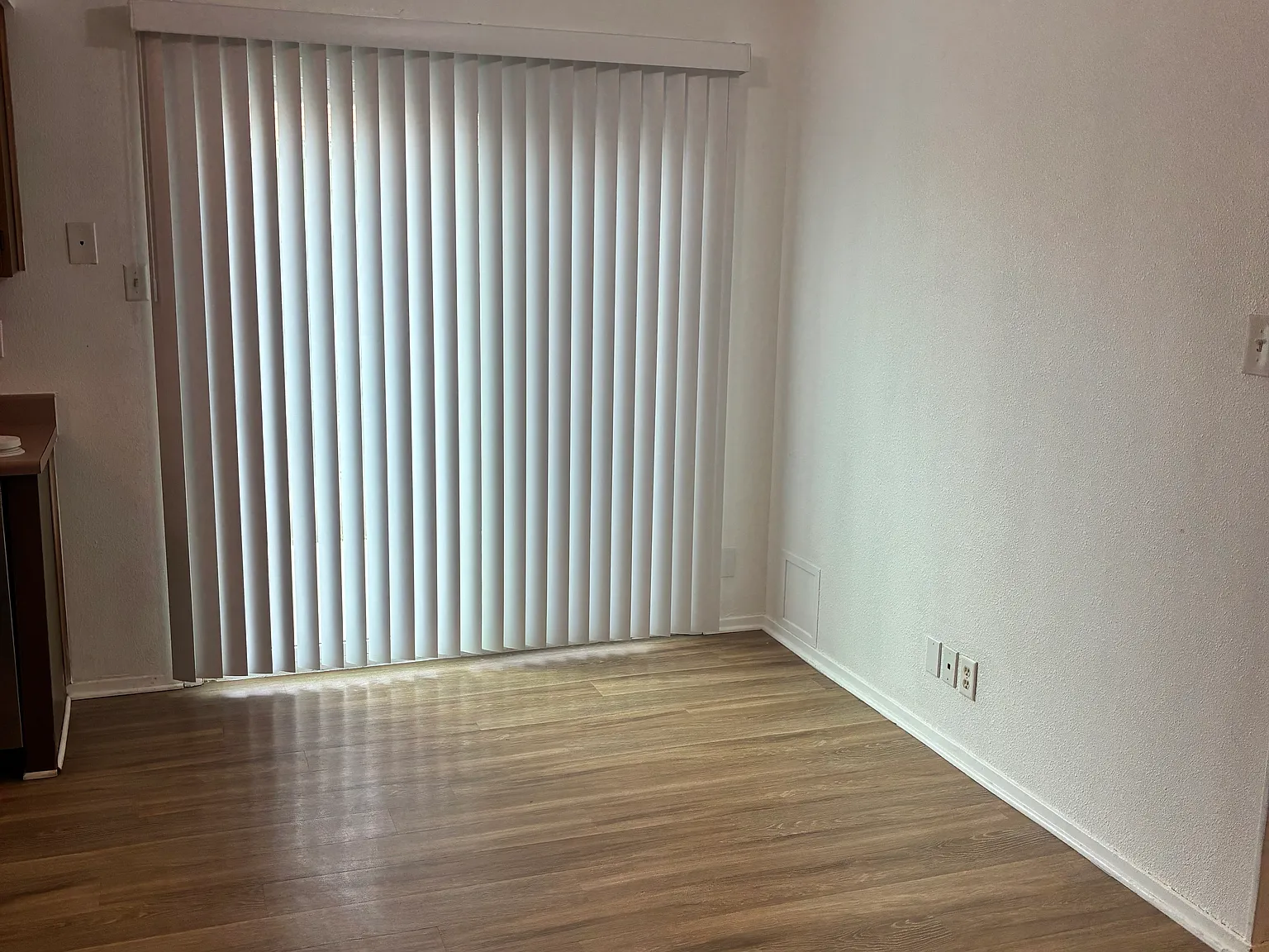 2 bed, 900 sqft, $1,500 — Photo 2