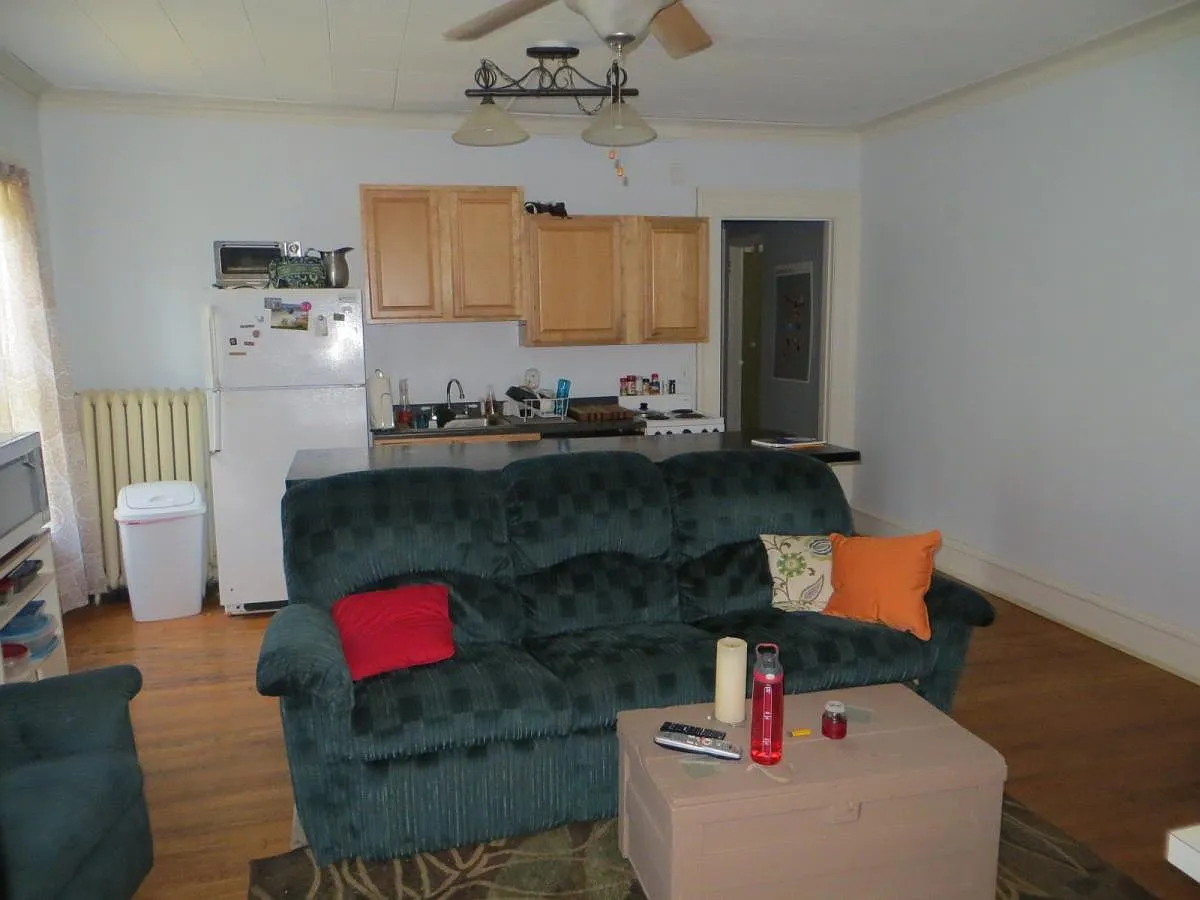 2 bed, $1,575 — Photo 2