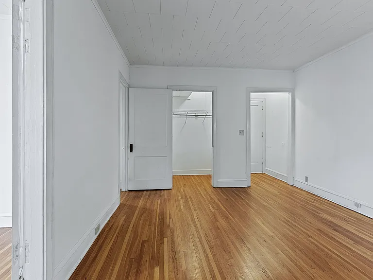 2219 Garfield Ave Apartments | Origen Living — Photo 9