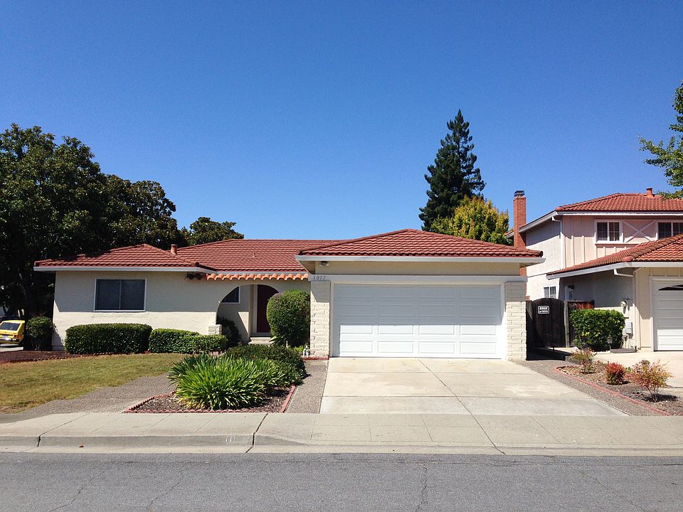 1st image of 1077 Iberis Ct
