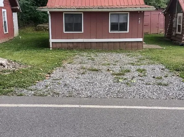 Carol's Cabins-1169 Mockingbird Lane, 1169 Mockingbird Ln, Sylva, NC 28779
