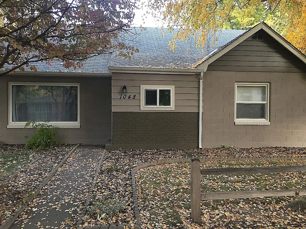 3 bed, $1,899 — Photo 1