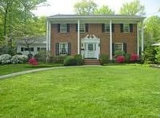 7 Breeze Knoll Dr, Westfield, NJ 07090
