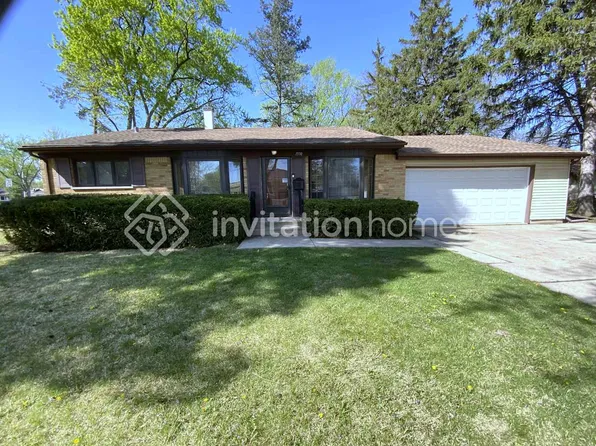 1550 E Anderson Dr, Palatine, IL 60074