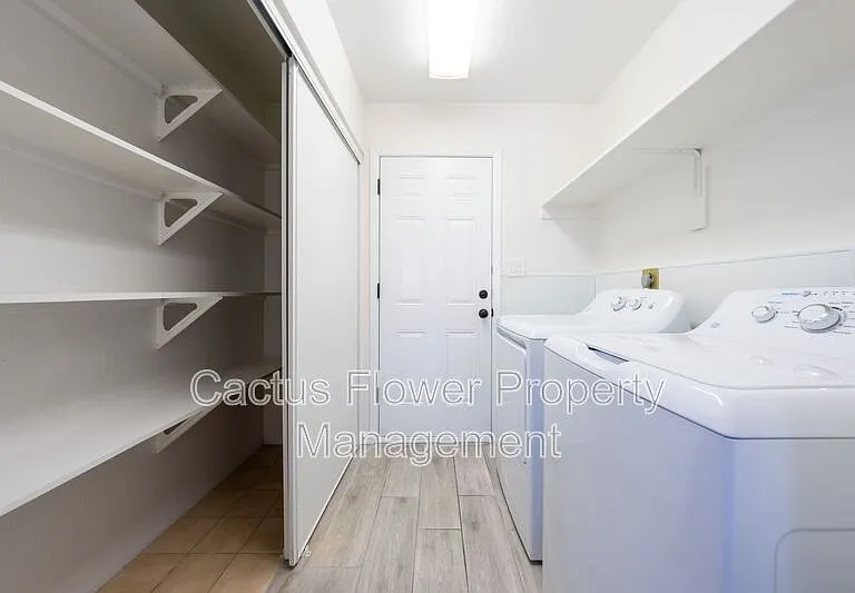 2147 W Edgewood Ave — Photo 9