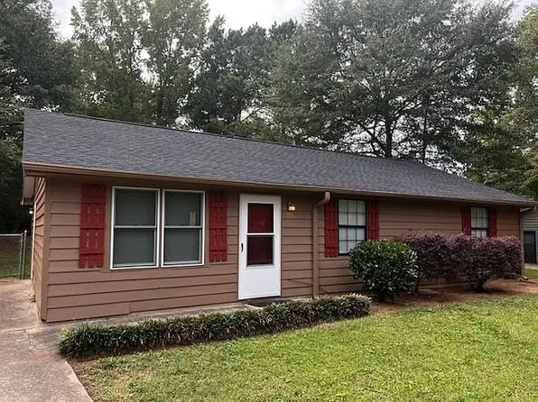2395 Cobb Dr, Dunwoody, GA 30360
