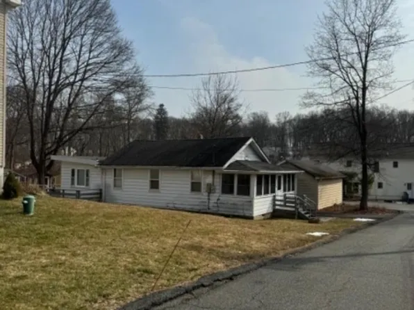 14 Willow Dr, Jefferson Twp., NJ 07849