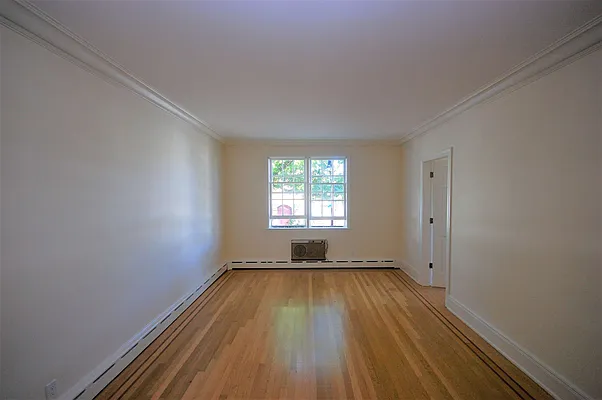 Rented by Re/Max In The City | media 20