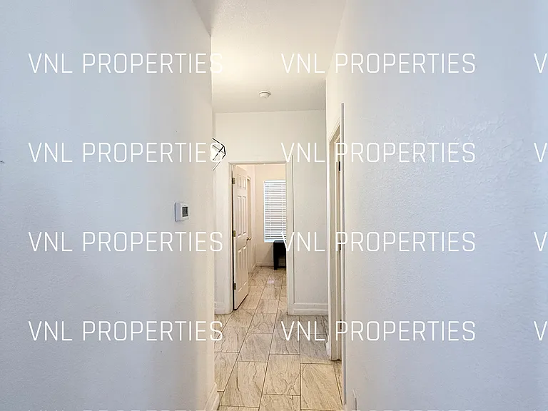6420 Cayenne Dr — Photo 8