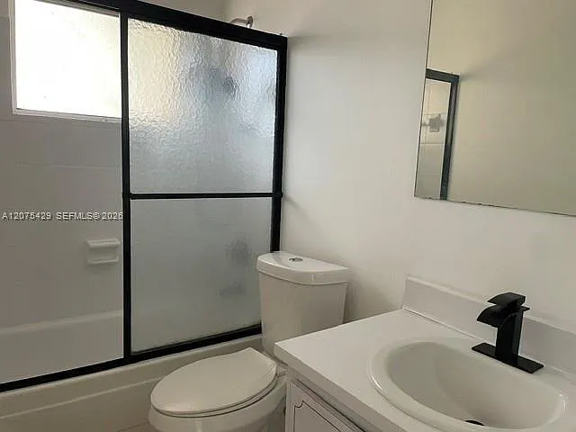 3 bed, 3.5 bath, 1731 sqft, $2,700 — Photo 3