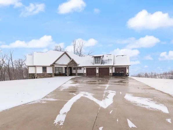 80 Rebel Trl, Hazard, KY 41701