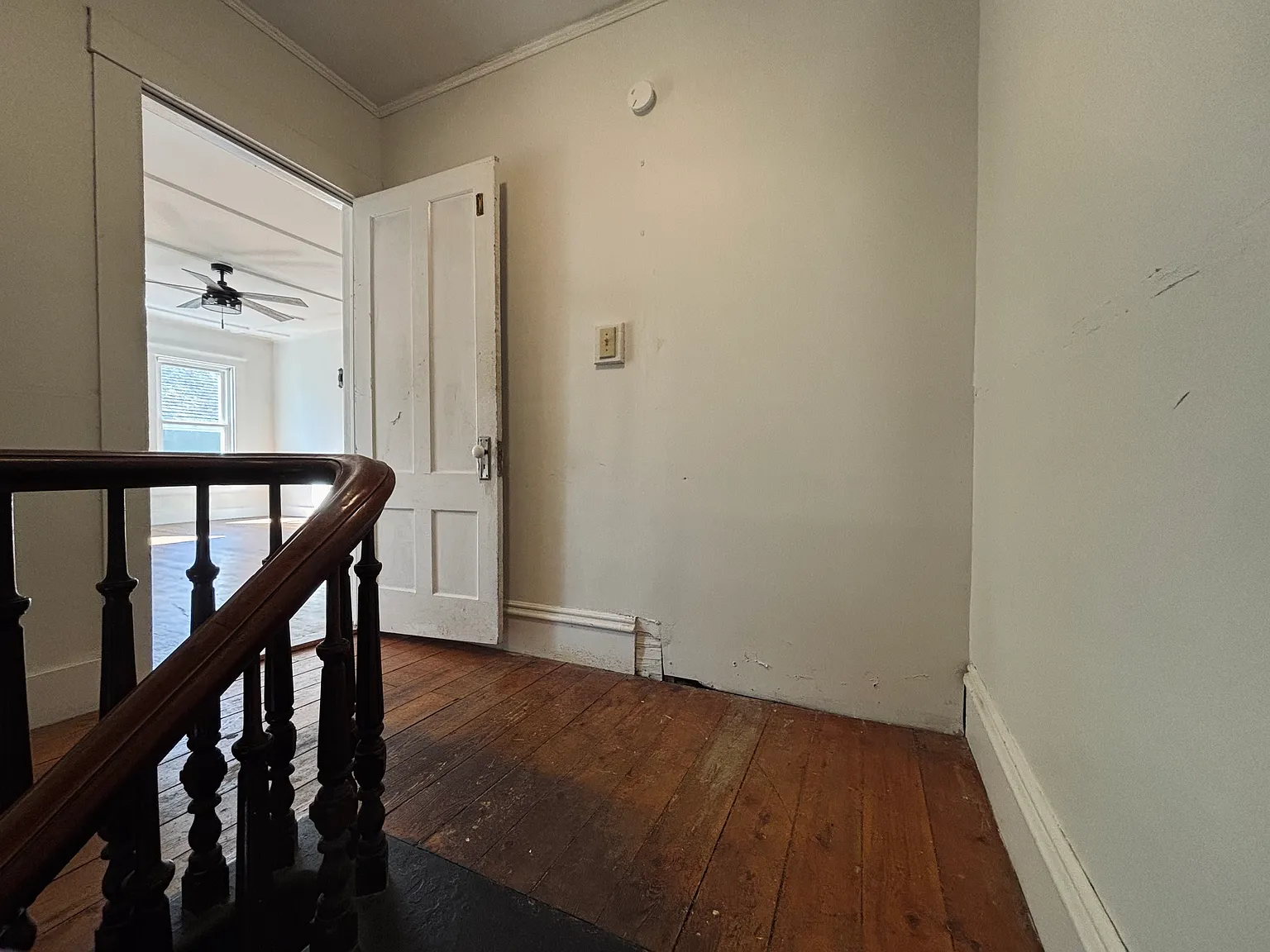 3 bed, 1200 sqft, $2,200 — Photo 4