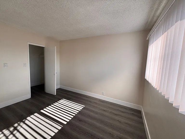 1600 N Stanton Pl — Photo 6