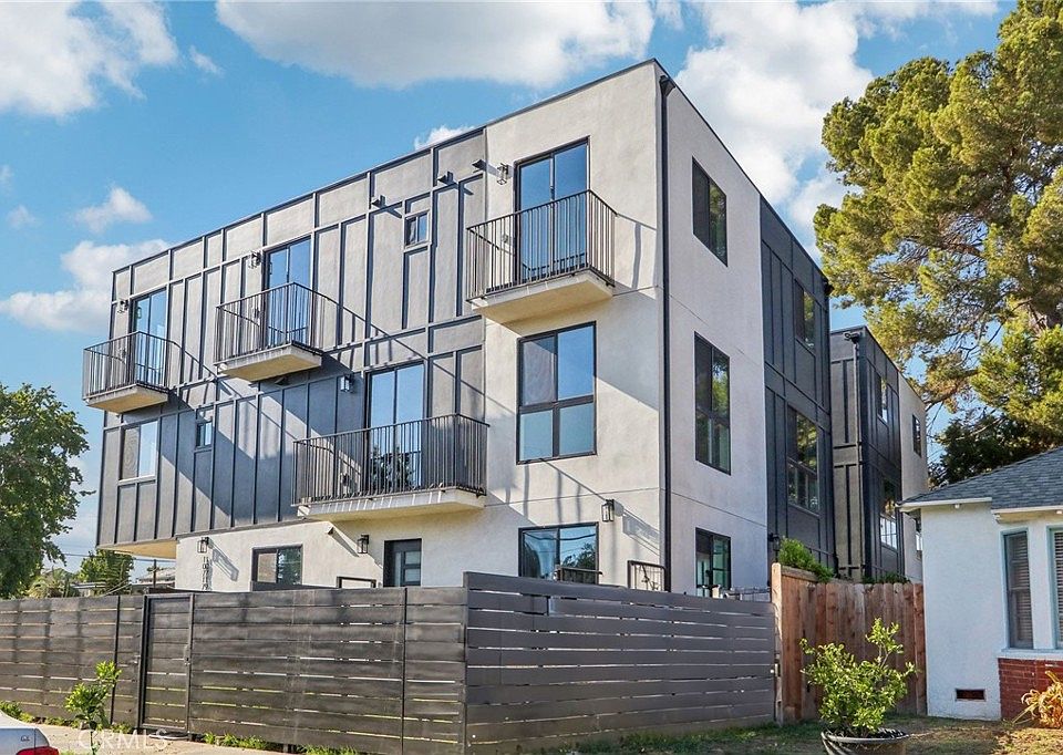 1st image of 10719 Addison St #10717.2
