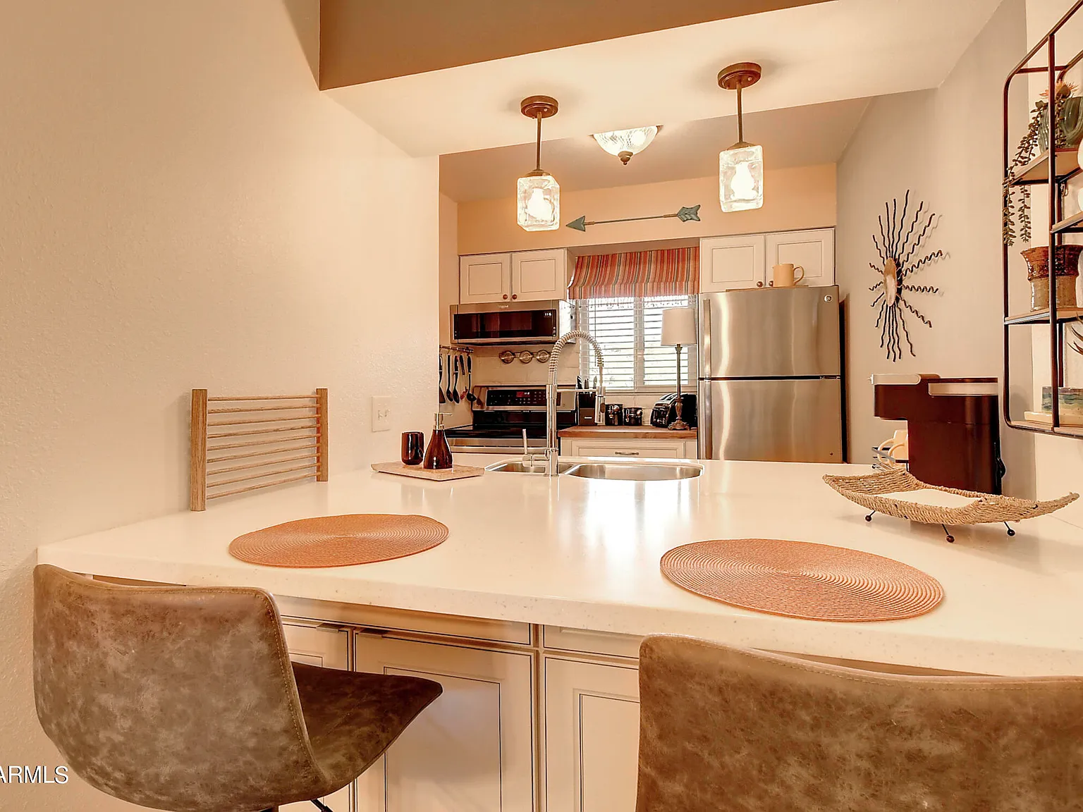 2 bed, 2.0 bath, 987 sqft, $3,500 — Photo 4