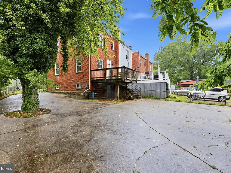 3101 E St SE — Photo 33