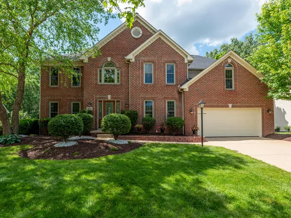 1095 Lake Point Dr, Westerville, OH 43082